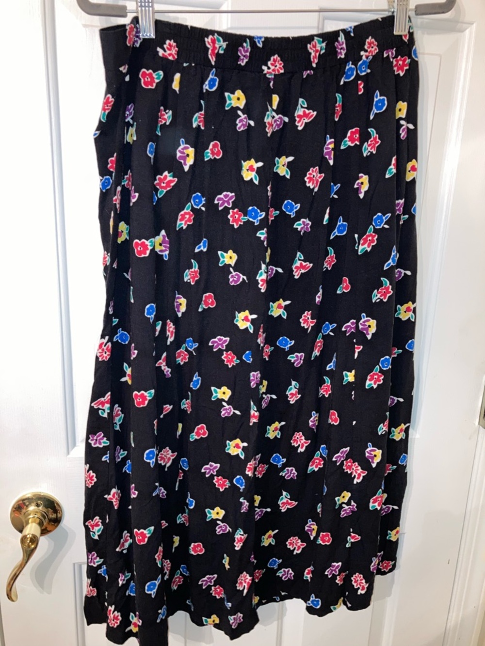 Sag Harbor Black Midi Skirt with Multicolor Floral Print - Picture 4 of 4